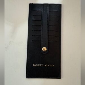 Badgley Mischka Black Key & Card Holder with Sleek Design